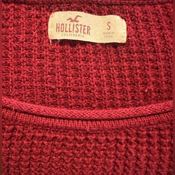 Hollister maroon sweater - Picture 2 of 4